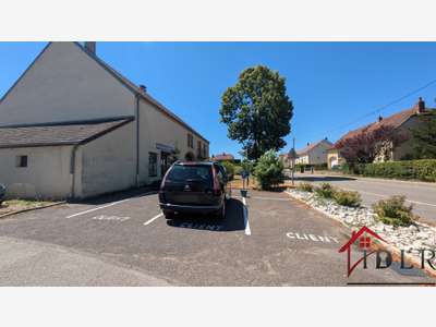 Vente FDC bar à ongles & esthétique à Chaumergy