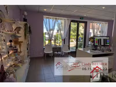 Vente FDC bar à ongles & esthétique à Chaumergy