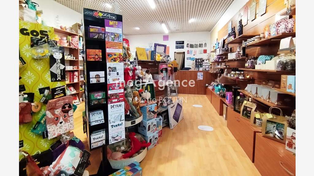 AV boutique de déco cadeaux galerie marchande 49