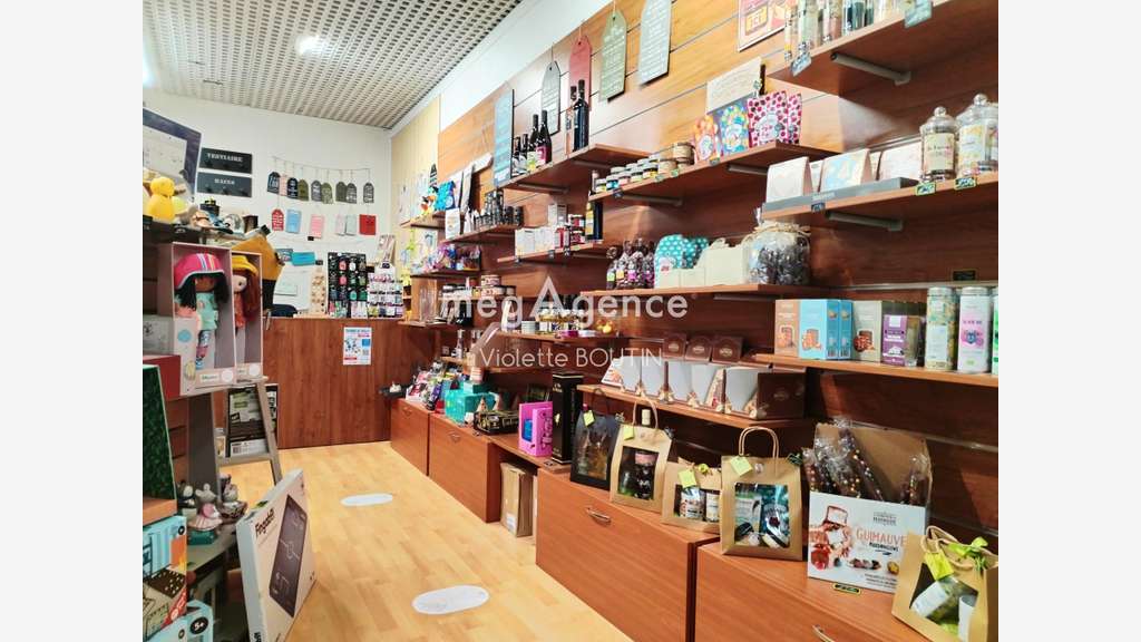 AV boutique de déco cadeaux galerie marchande 49