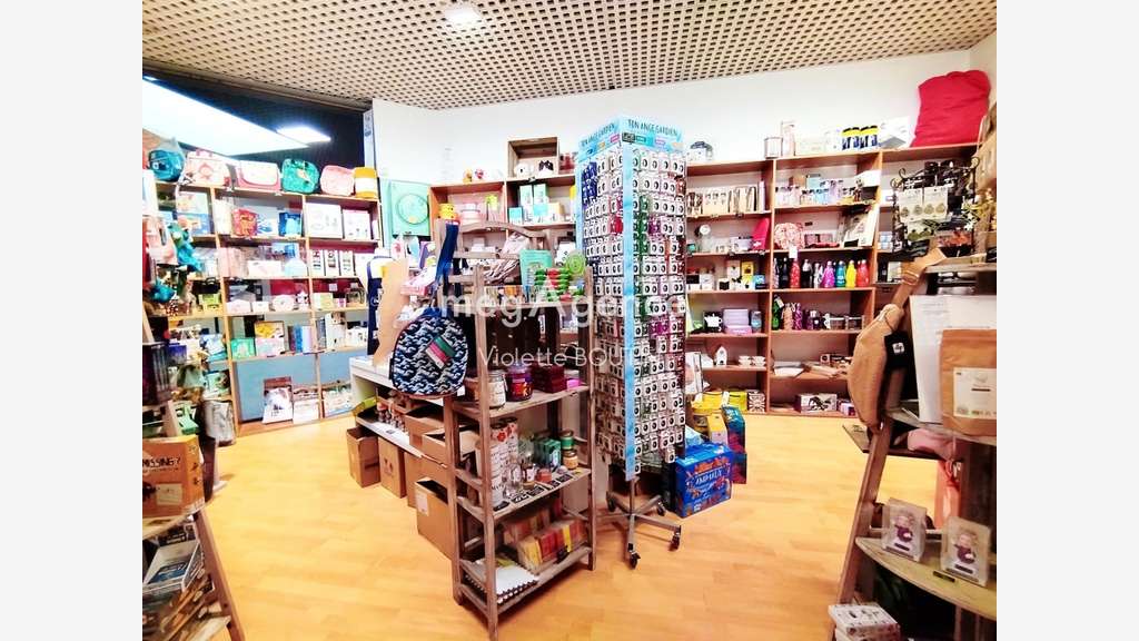 AV boutique de déco cadeaux galerie marchande 49