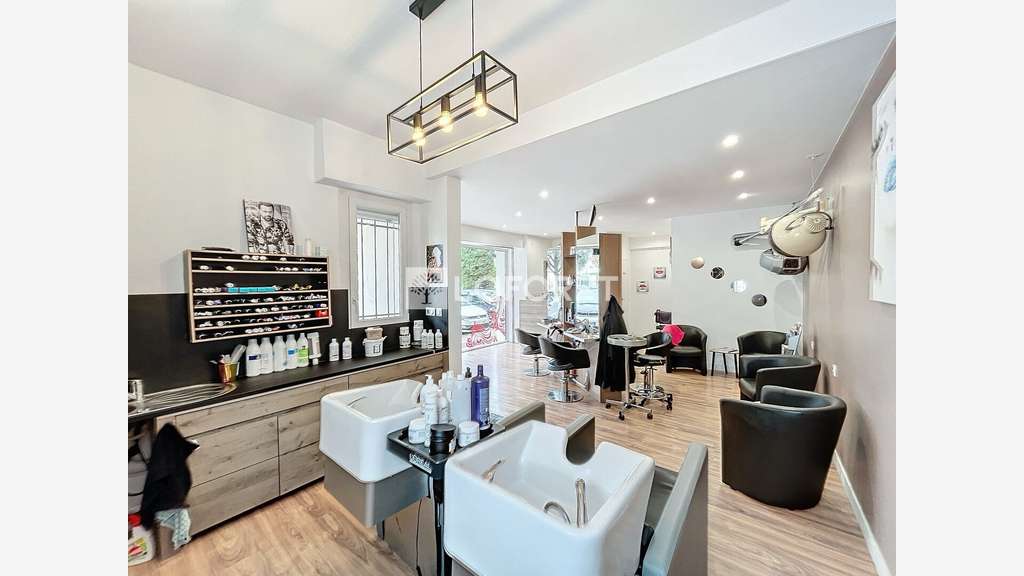 Vente salon de coiffure équipé rénové Montpellier