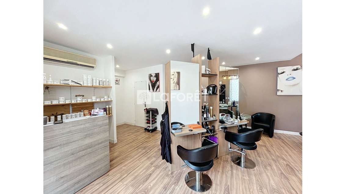 Vente salon de coiffure équipé rénové Montpellier