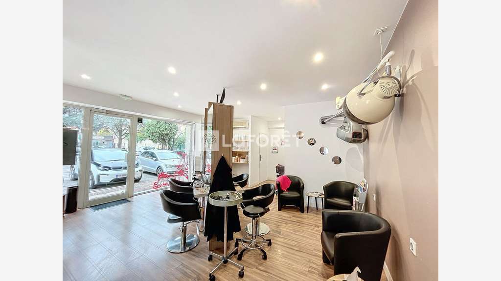 Vente salon de coiffure équipé rénové Montpellier