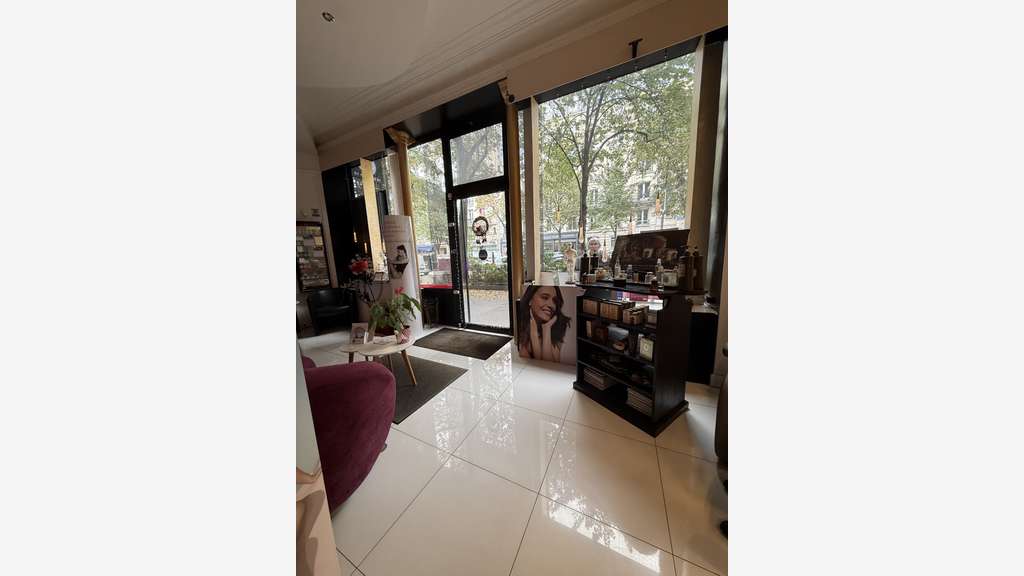 A vendre FDC institut beauté de 85m² à Paris 75011
