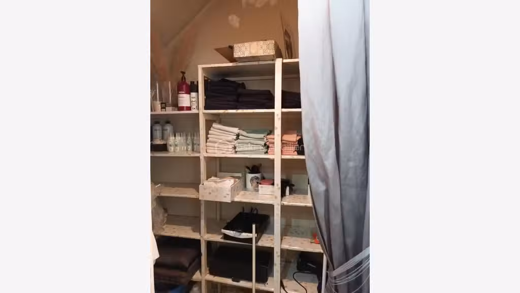 Vente salon de coiffure rénové en zc à Saintes