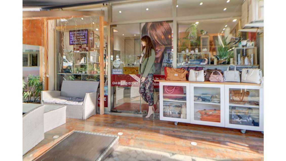 Vente salon de coiffure mixte à Vence centre