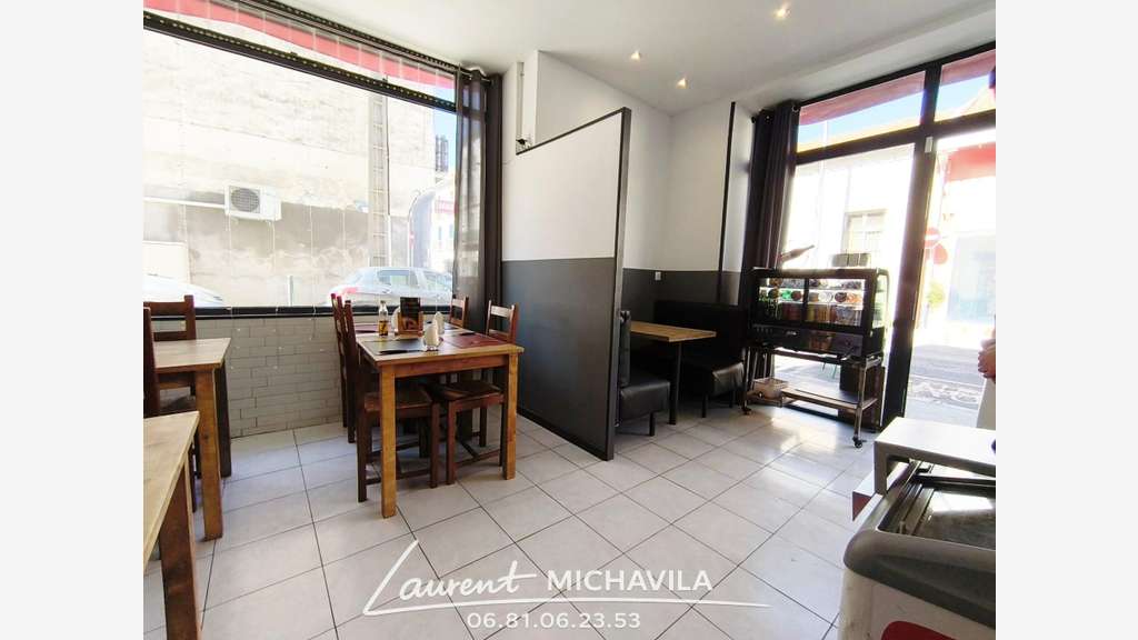 AV pizzeria avec terrasse et studio habitable 34