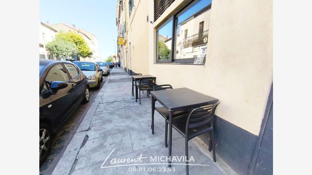 AV pizzeria avec terrasse et studio habitable 34