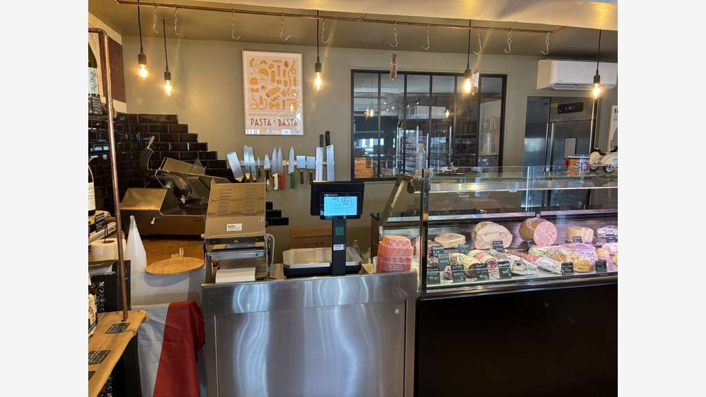 Vente épicerie fine clé en main à Rouen Est