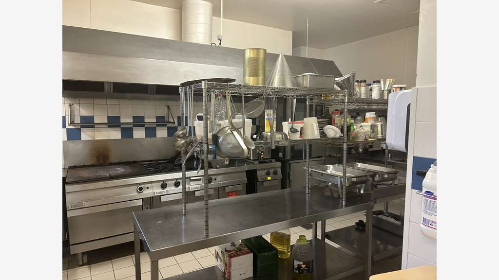 Vente hôtel 3 *** murs et fonds à Châtelguyon