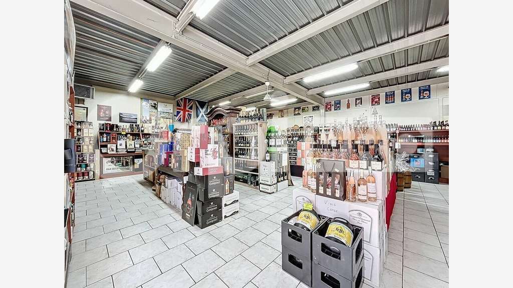 Vente FDC cave à vins et spiritueux 110m² Clermont