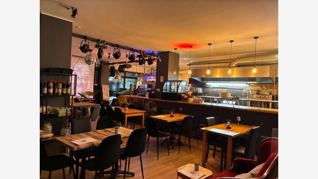 À vendre bar restaurant karaoké Epinal Gare