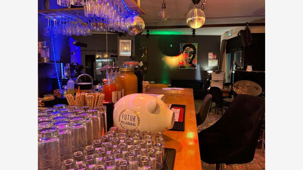 À vendre bar restaurant karaoké Epinal Gare
