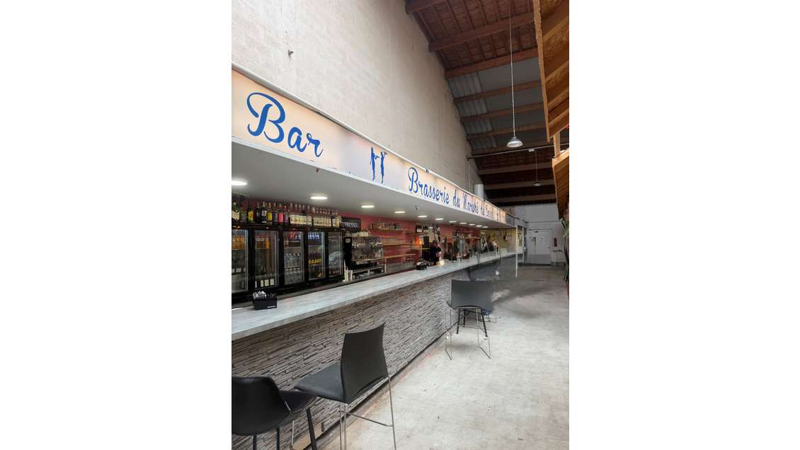 AV Brasserie Licence IV à fort potentiel à Soisy