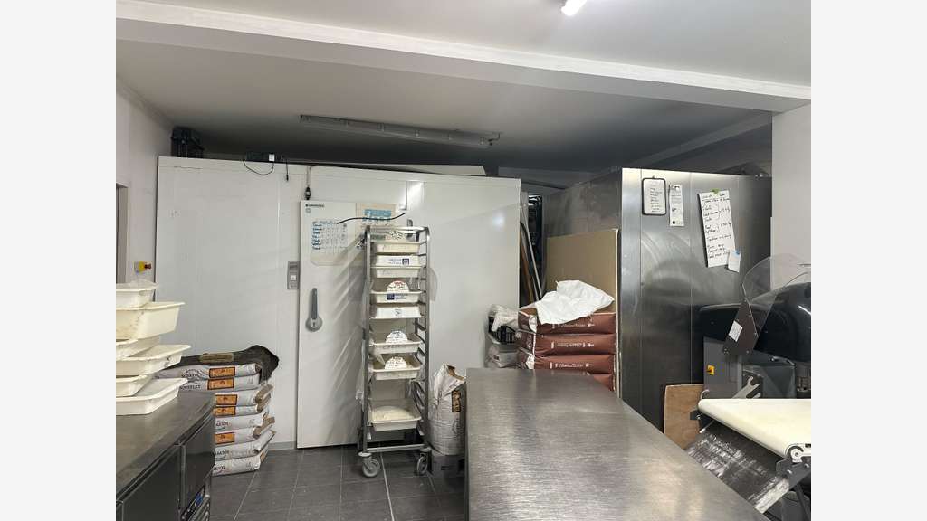 Av boulangerie patisserie à Brens - 81 Tarn