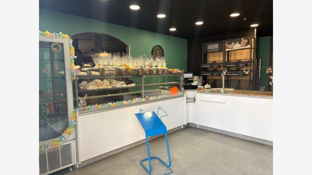 AV boulangerie pâtisserie jolie vue sur la Saone