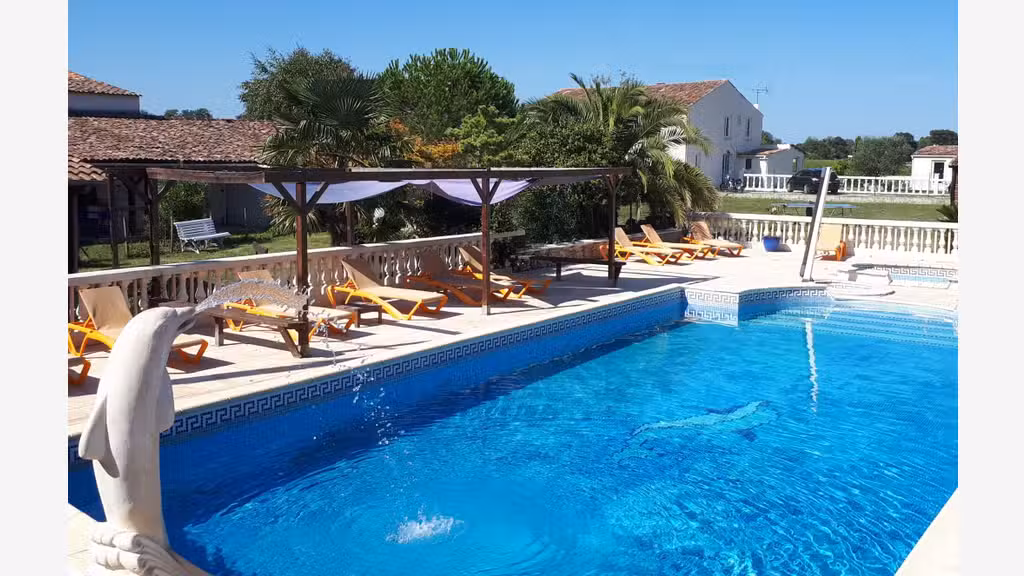 💰 Domaine de Gîtes rentable +10 % – 11 logements
