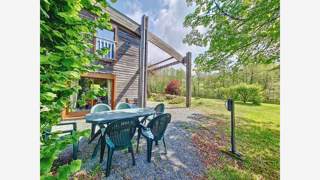 Domaine touristique clé en main – 10 chalets – 72