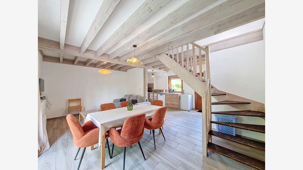 Domaine touristique clé en main – 10 chalets – 72