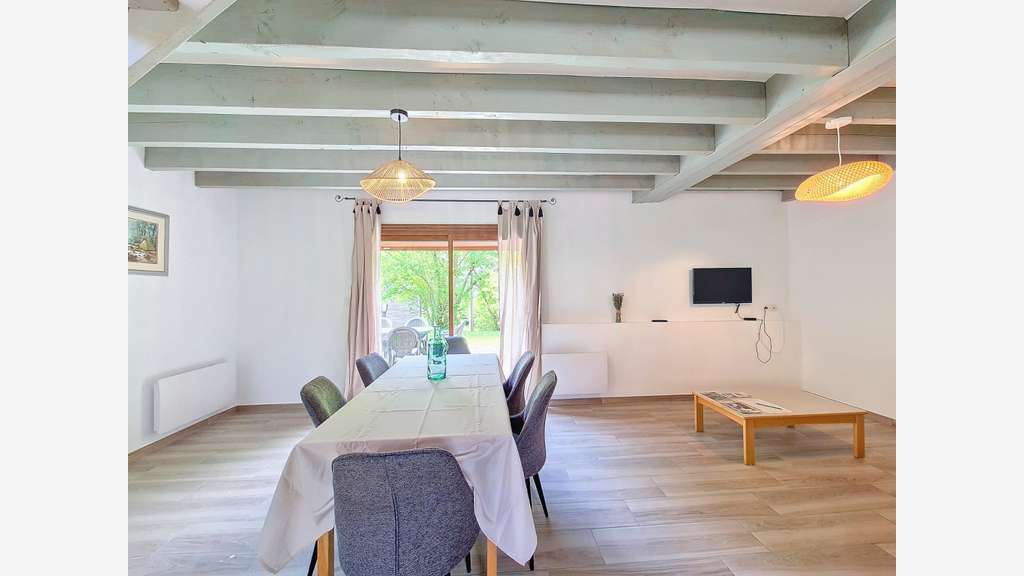 Domaine touristique clé en main – 10 chalets – 72