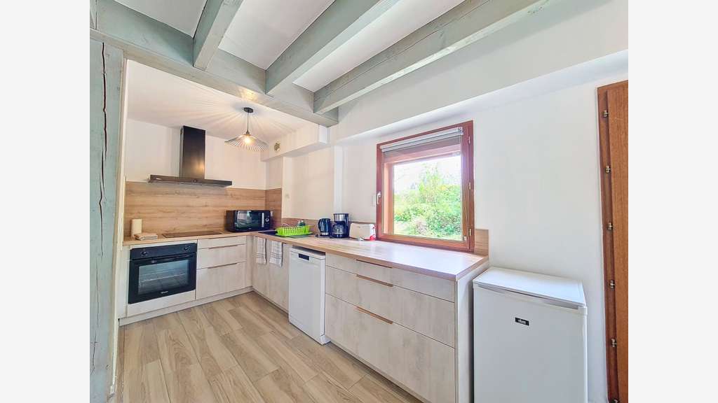 Domaine touristique clé en main – 10 chalets – 72