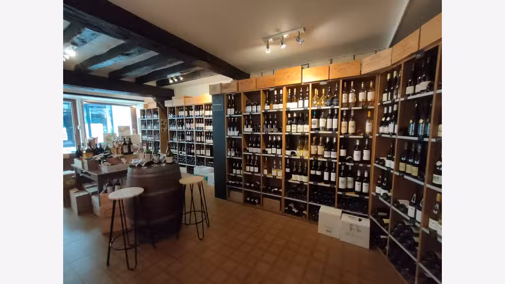 AV cave historique en coeur de ville sur Vendôme
