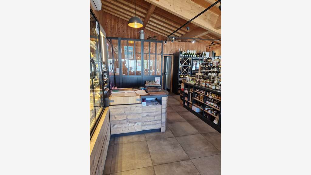 EPICERIE FINE CAVE FROMAGE LEGE CAP FERRET