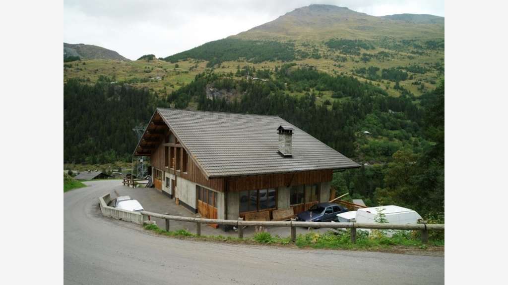 A céder menuiserie familiale et pose agencement 73