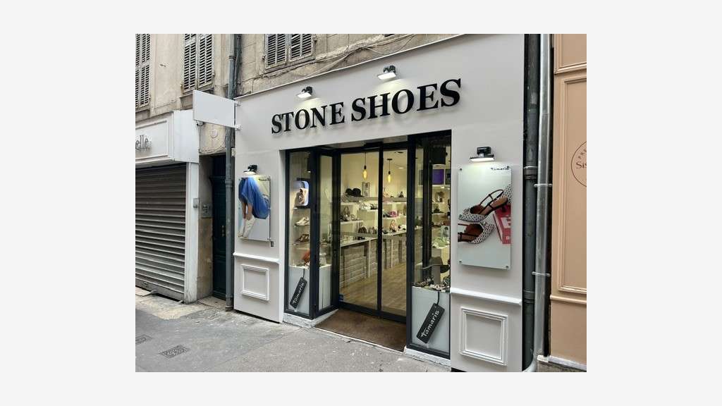 Belle boutique avec gros flux piéton à Aix centre