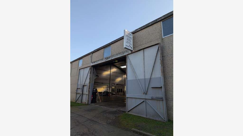 Carrosserie Automobiles VP à vendre sur Génicourt