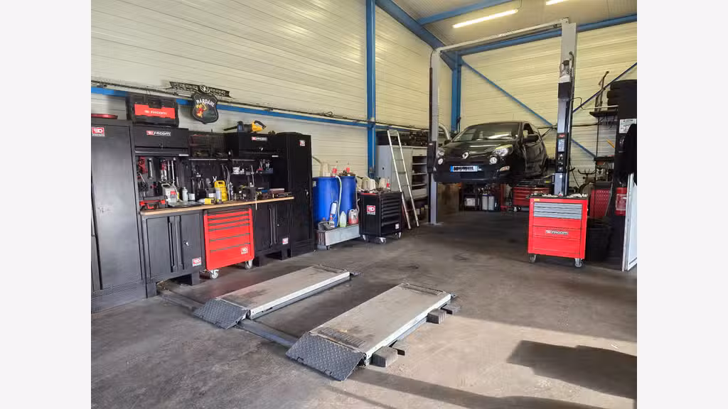 Garage automobile à vendre à Estrées Saint Denis