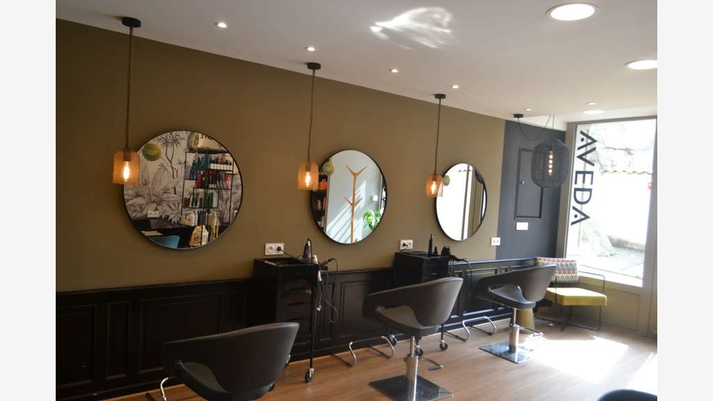 AV salon de coiffure et d'esthétique à 25km d'Alès