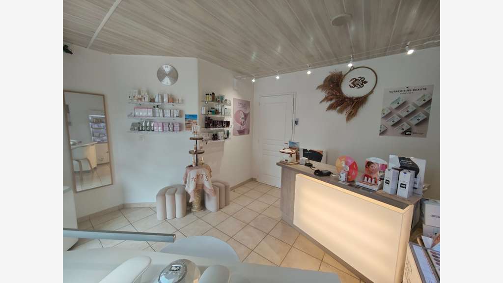 FDC institut de beauté clé en main à Dagneux