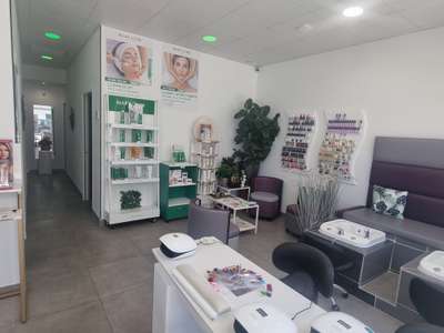 Vente Beauté - Esthétique - Coiffure à Montévrain