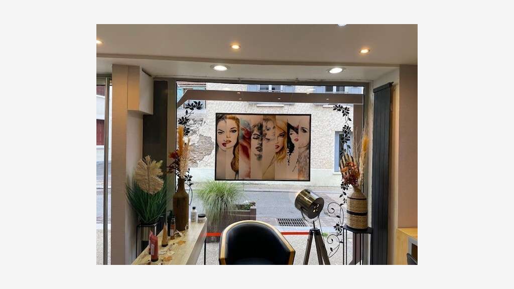 A vendre salon coiffure au coeur Breuillet