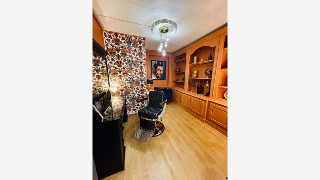 Salon de coiffure mixte et barbier Clé en main