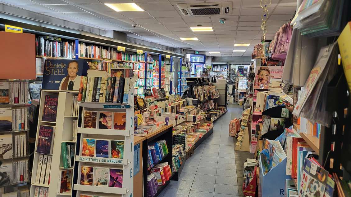 Cession librairie presse papeterie proche Cannes