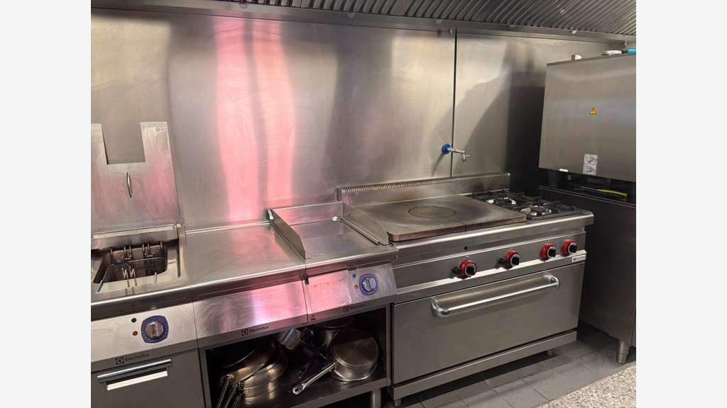 AV restaurant murs et fonds centre bourg d'Oise