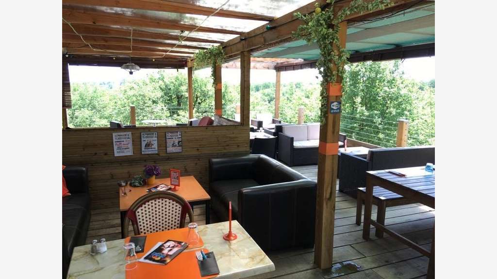 Bar-Brasserie en milieu des Vignes