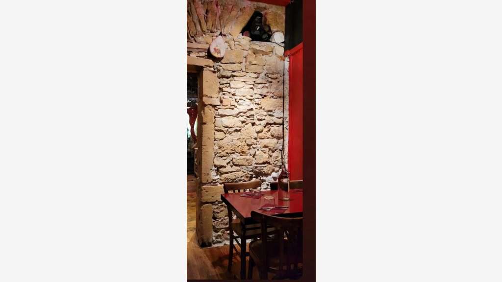 Bar tapas Lic IV Petit loyer. Gros potentiel 69001