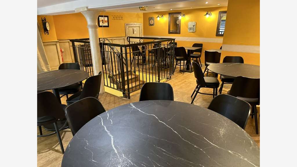 Café/restaurant à vendre à Avignon Centre