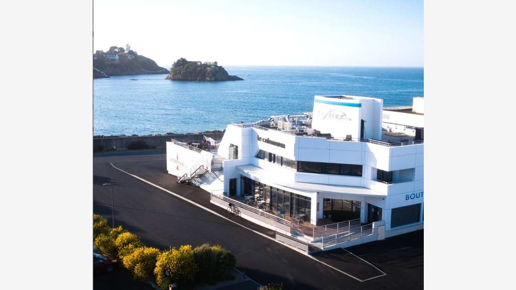 AV restaurant bistronomique vue mer St Quay