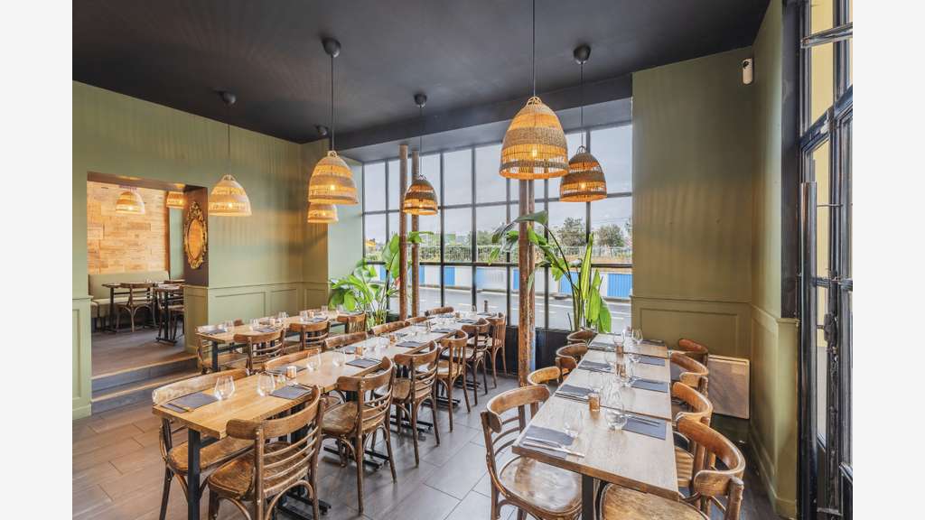 SALLE D'EVENEMENTIELLE / RESTAURANT