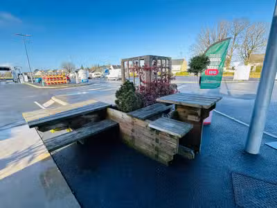 A reprendre kiosque à pizzas idéalement situé 44