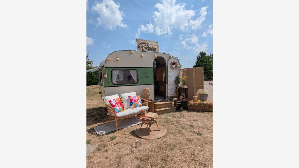 Caravane photobooth rétro à Malaunay