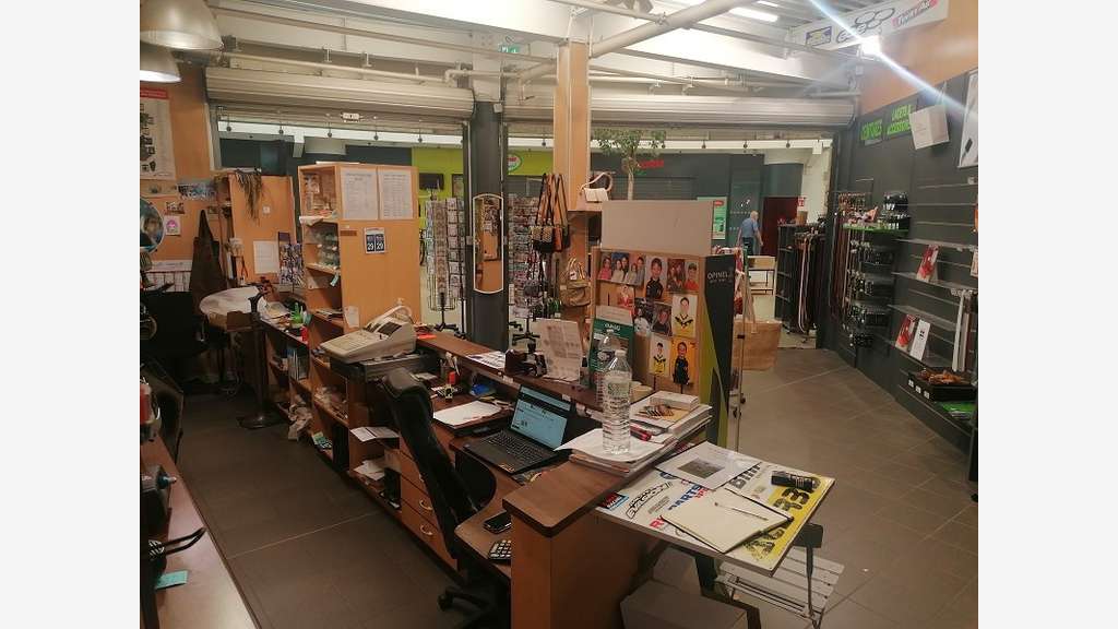 Vente FDC cordonnerie, clé dans le Finistère 