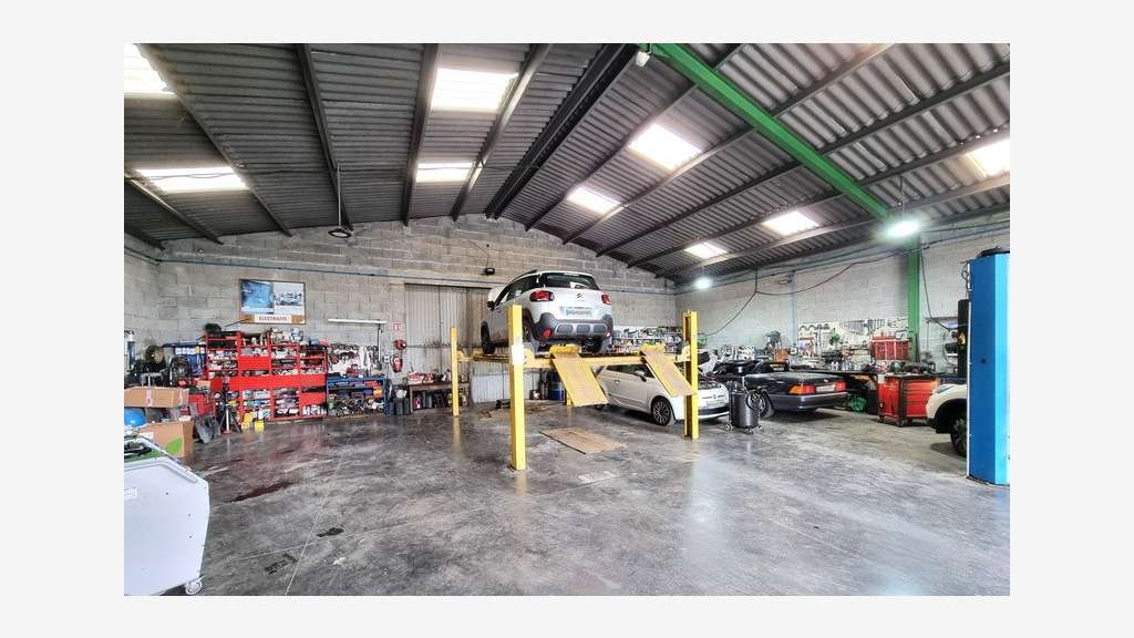 Vente FDC garage auto rentable à Bourcefranc