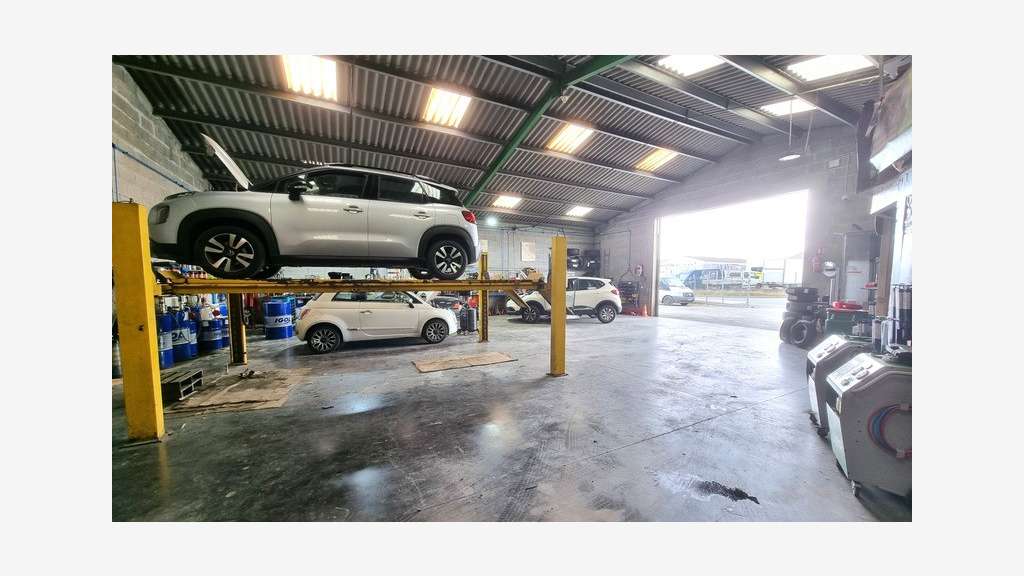Vente FDC garage auto rentable à Bourcefranc