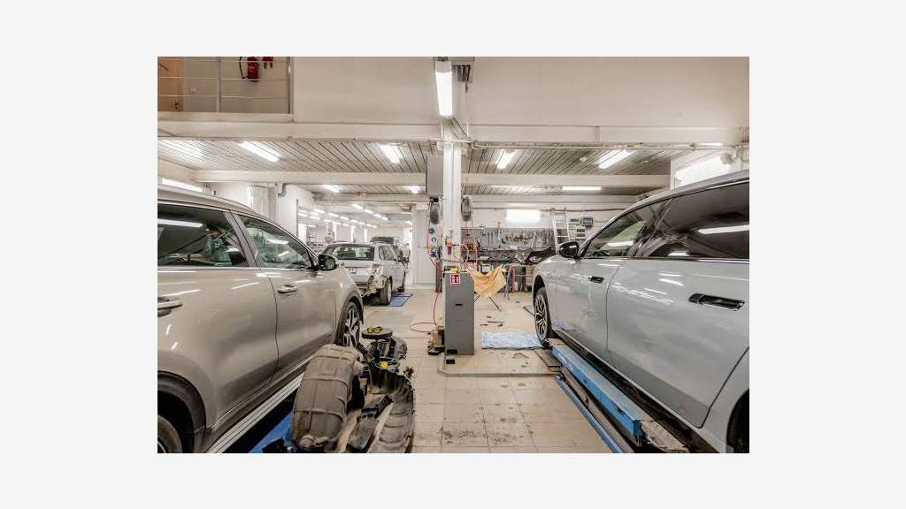 AV garage automobile sous enseigne Ille-et-Vilaine